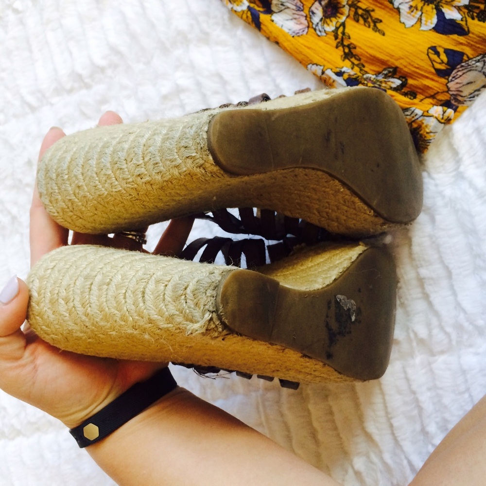 Me Too Strappy Wedge Sandals Brown Espadrille Size 7.5 - Picture 5 of 7